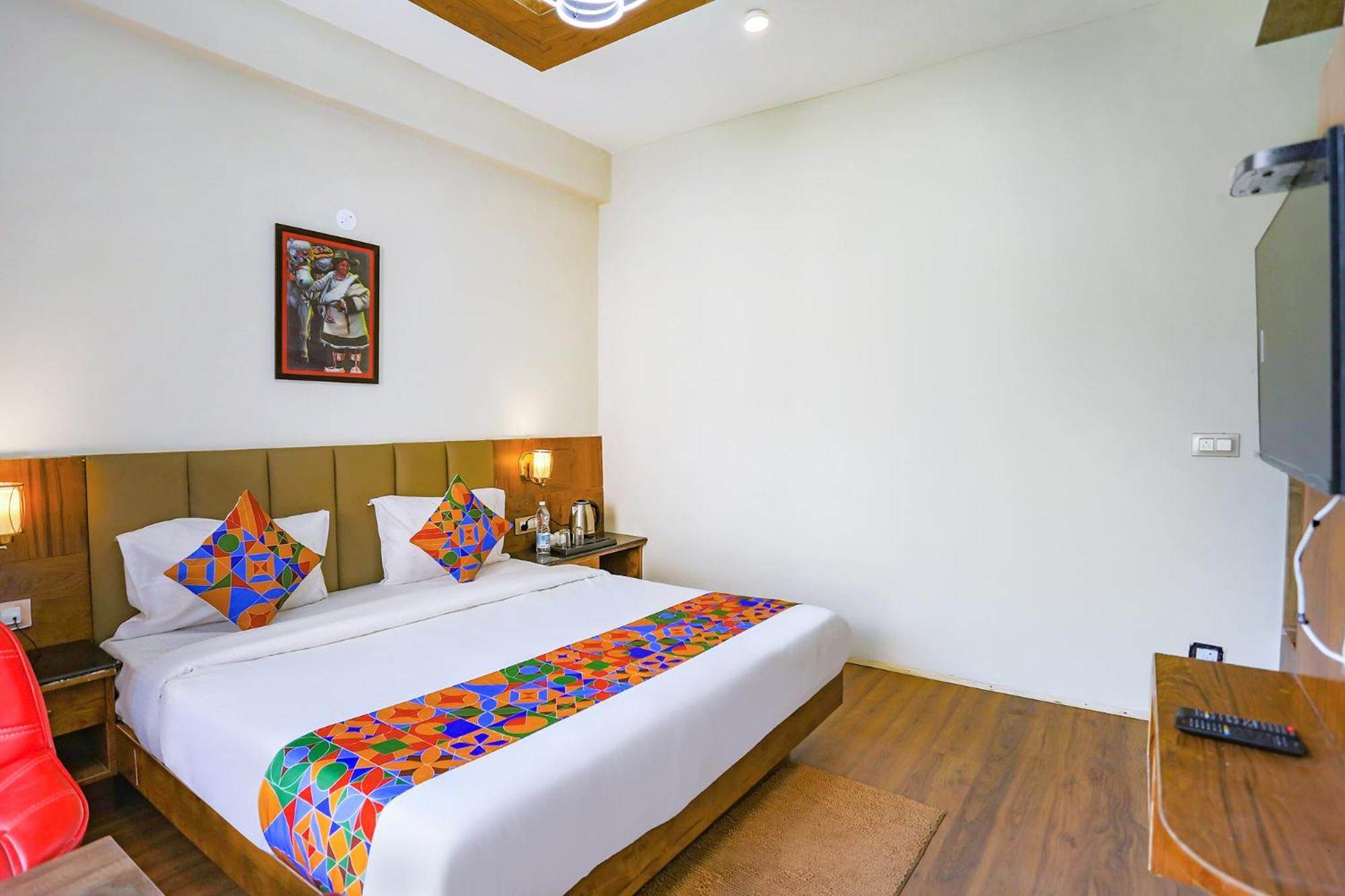 Fabhotel Outhills Manali  Exterior photo